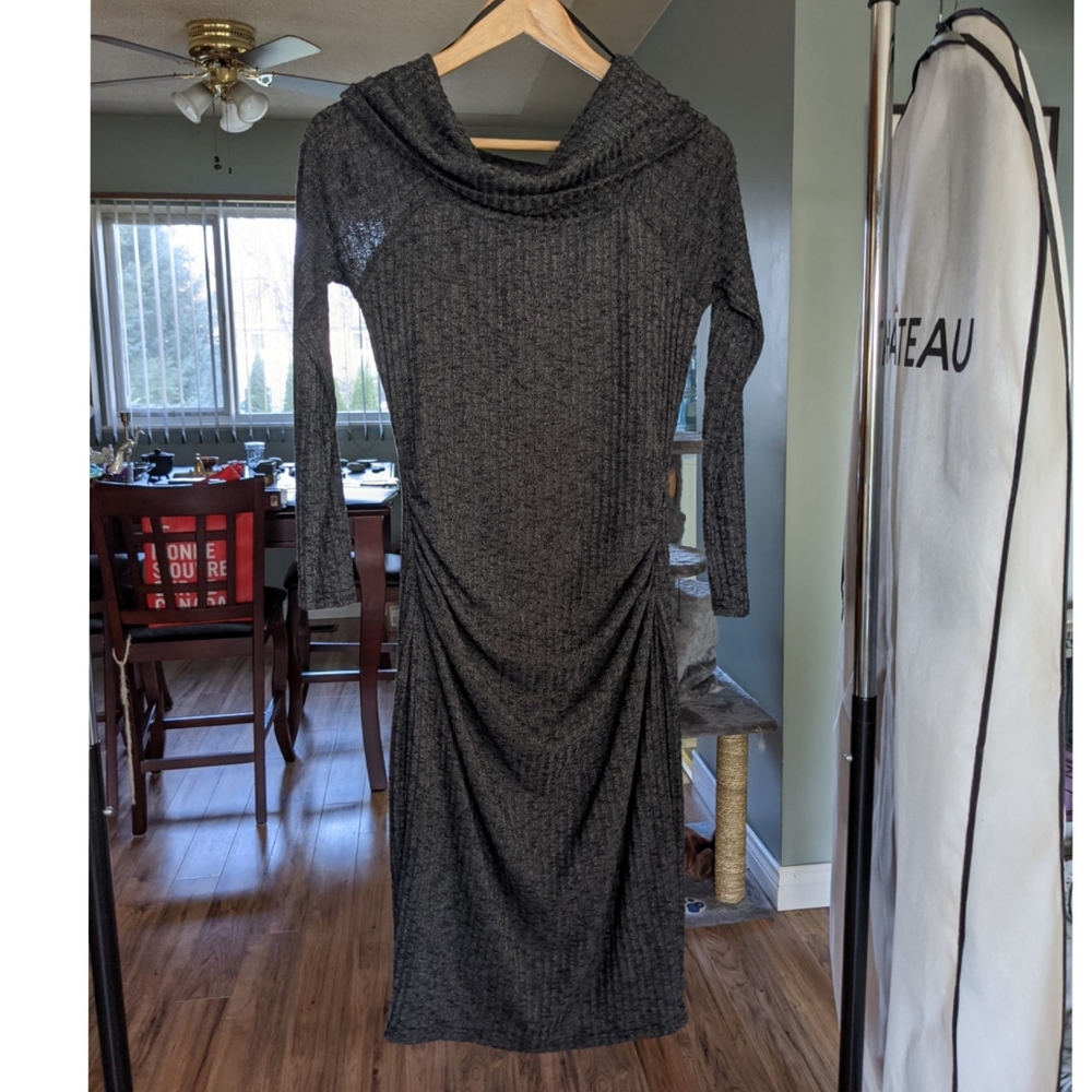 Le Chateau Grey Knit bodycon dress